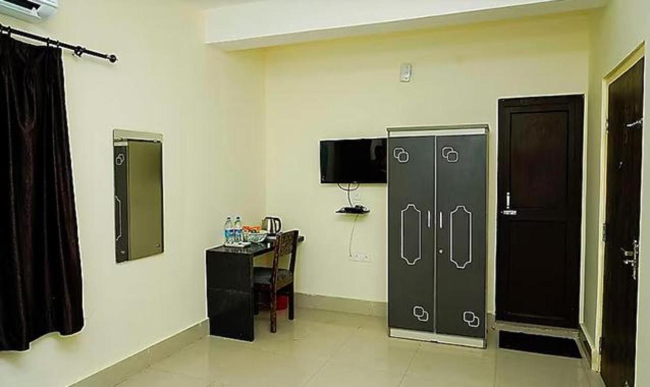 Fabhotel Ekamra Greens By Y Hotels Bhubaneswar Bagian luar foto